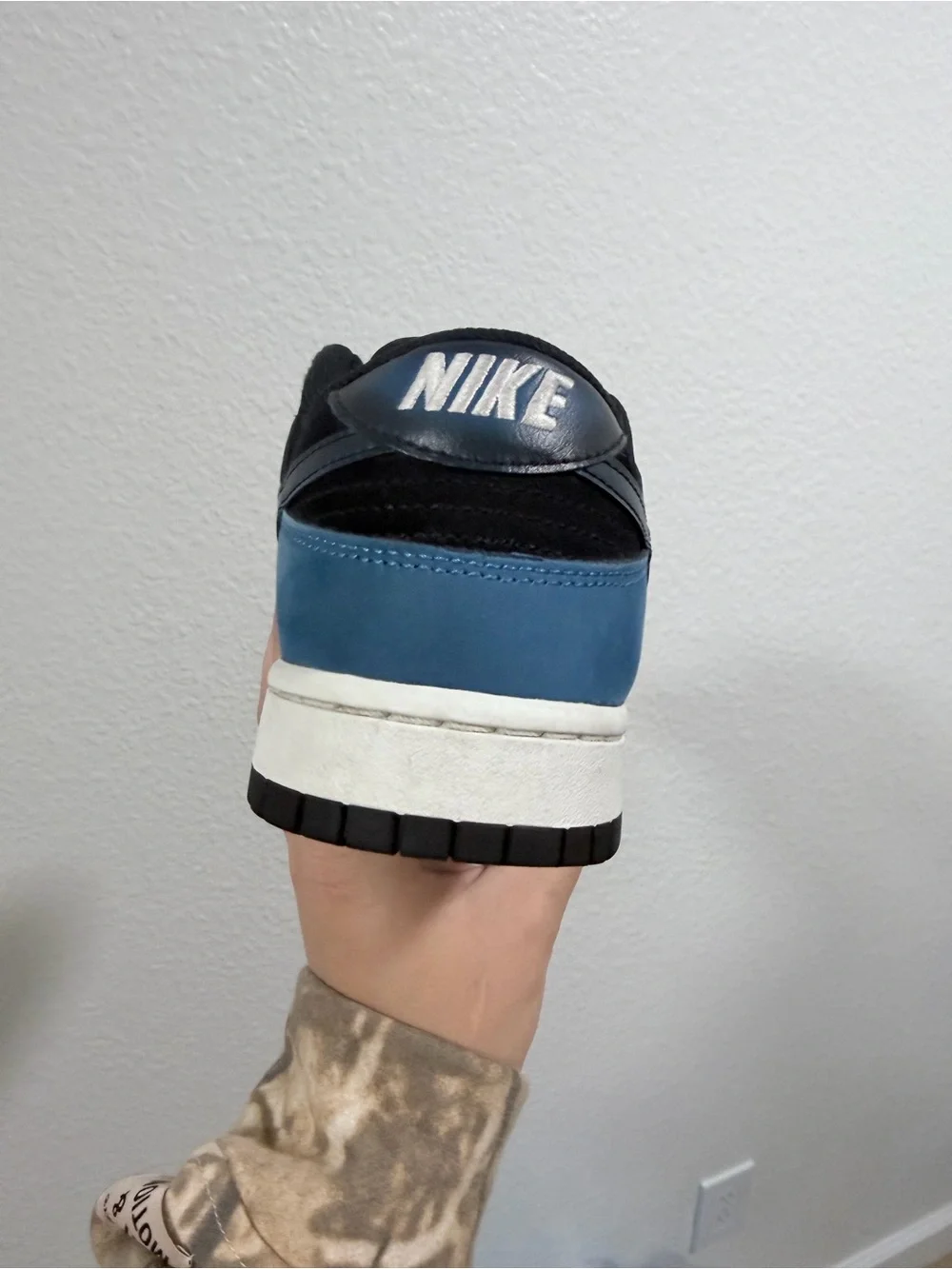 Nike dunk low black and blue